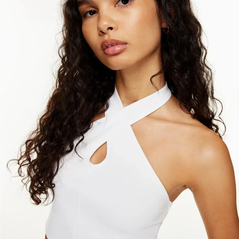 Aritzia White Halter Crop Top - Picture 1 of 3